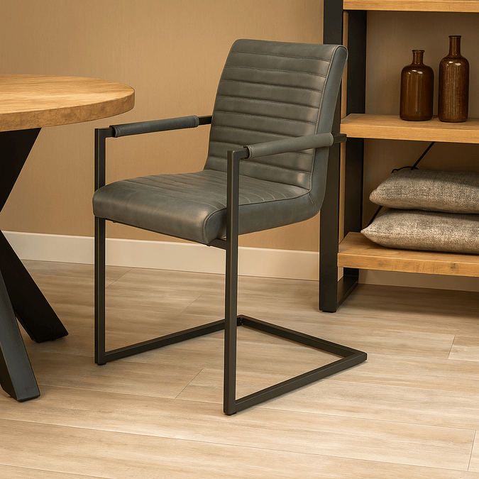 Esszimmerstuhl Anthrazit Leder mit schwarzem Fuß