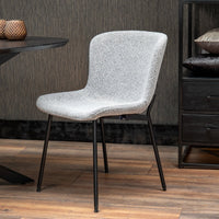 Esszimmerstuhl Lille Beige Bouclé Stoff mit schwarzem Fuß Mahom