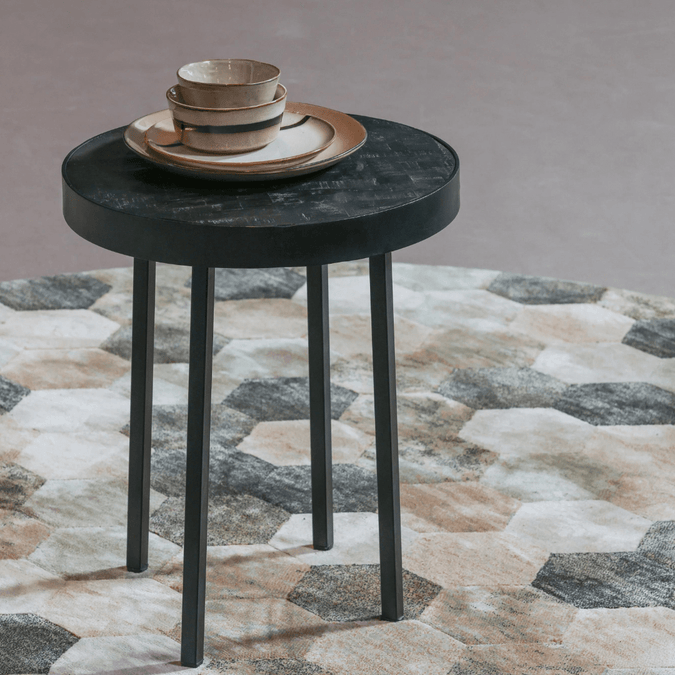 Schwarzer Couchtisch