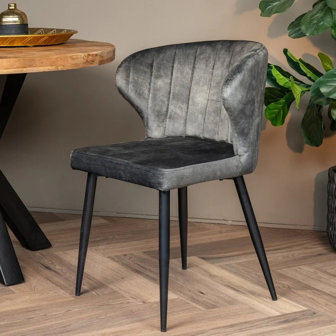 Esszimmerstuhl Lyon Dunkelgrün mit schwarzem Fuß Mahom